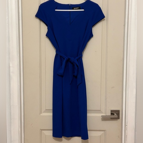 Glamour Sweetheart Neck Belted Dress - Picture 1 of 11